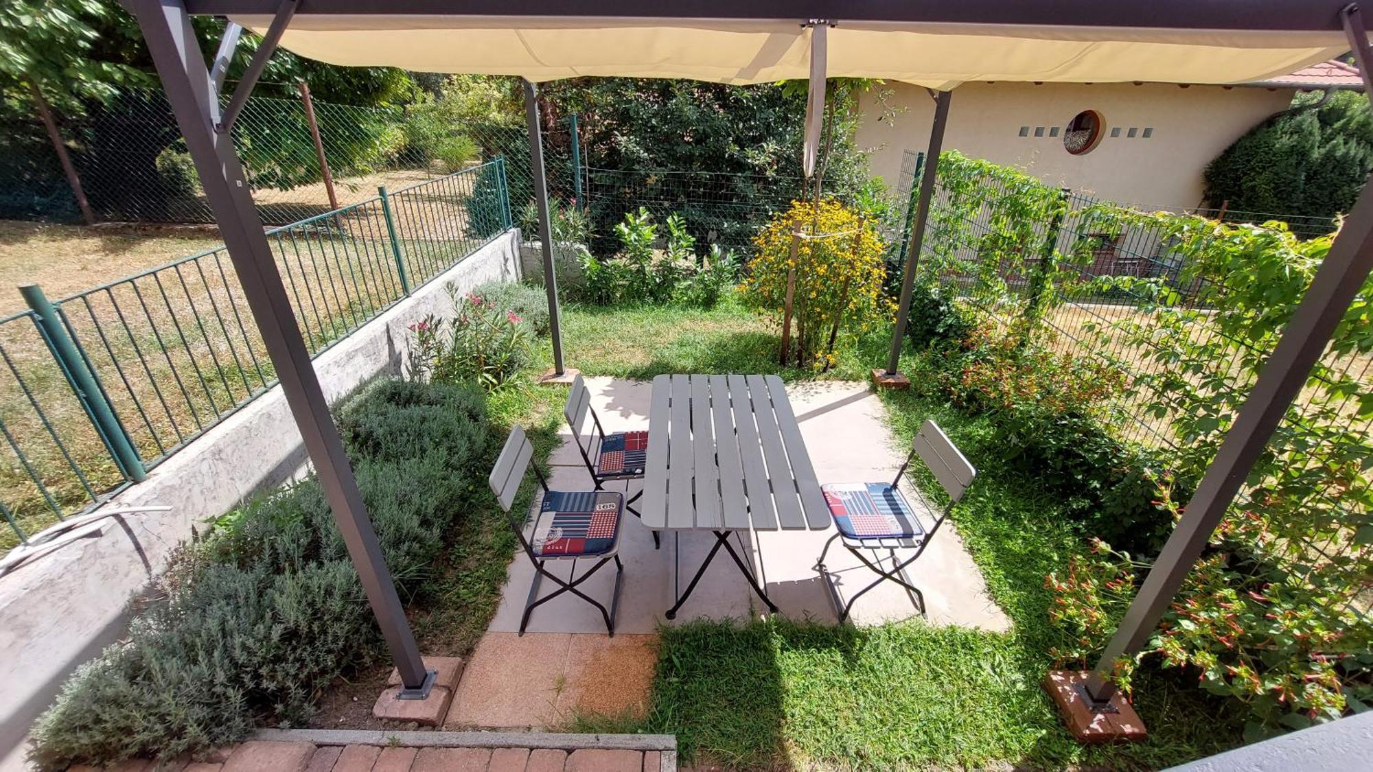 Miniszilva Apartman Balatonalmádi المظهر الخارجي الصورة